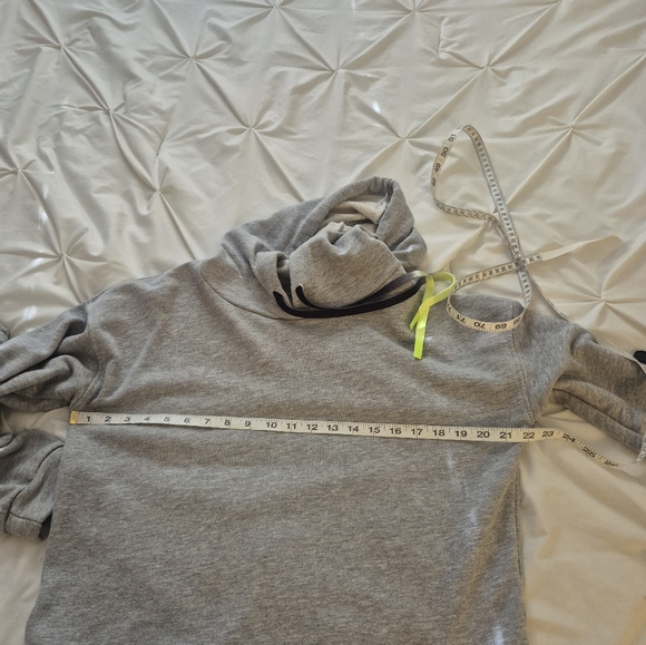 Made in Italy | Jogger Set - Picture 7 of 8